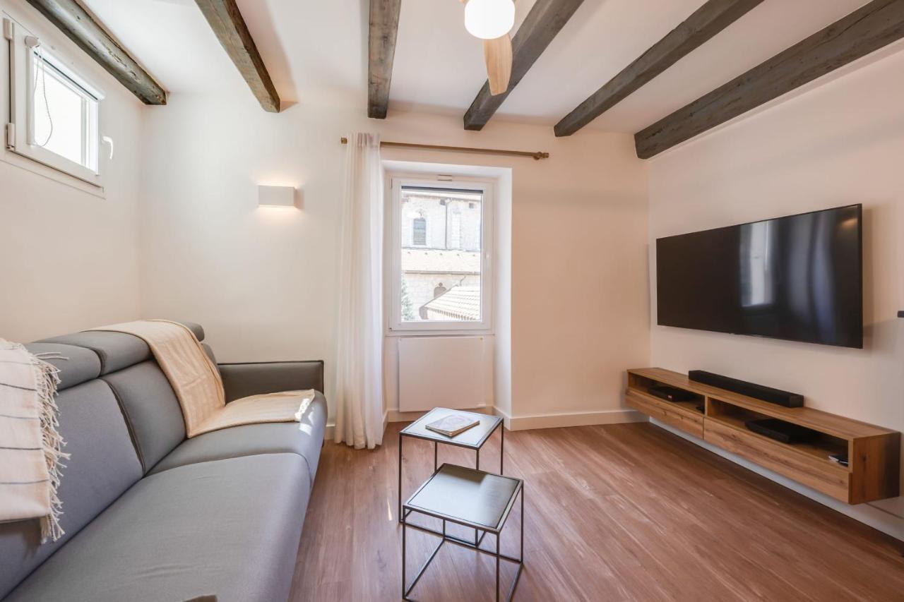L'Escale Bleue - Appartement pour 2 à 4 personnes en plein coeur d'Annecy Exterior foto